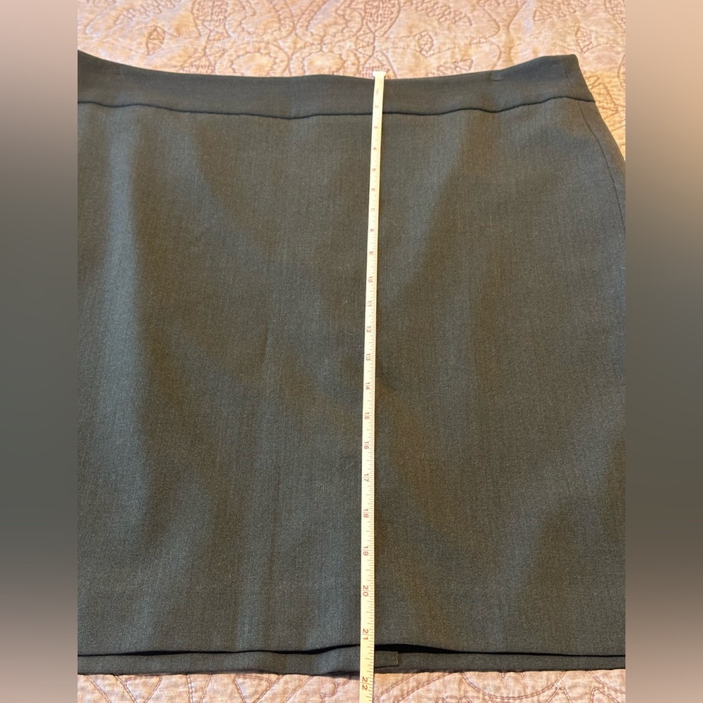 Anne Klein dark grey skirt 14P - Picture 4 of 10